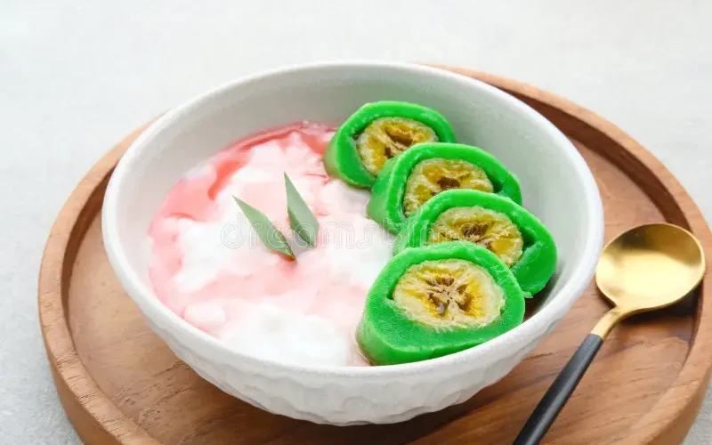 Resep Es Pisang Ijo Segar Khas Makassar yang Lezat
