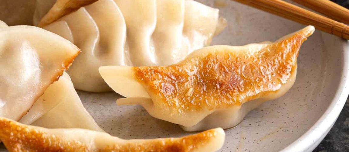 Resep Gyoza Lezat, Camilan Jepang yang Renyah dan Nikmat