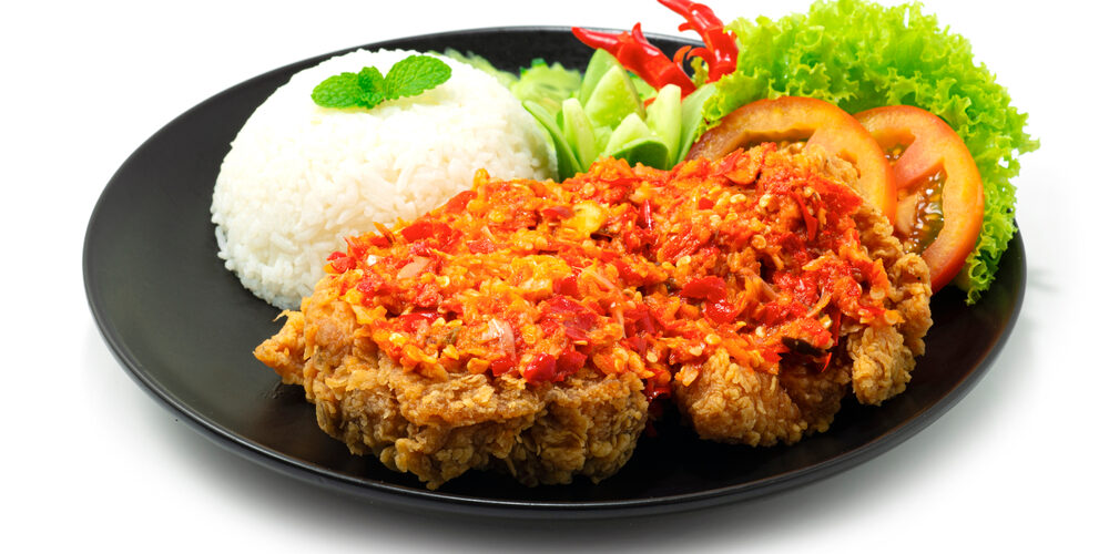 Resep Ayam Geprek Crispy Sambal Bawang Super Pedas