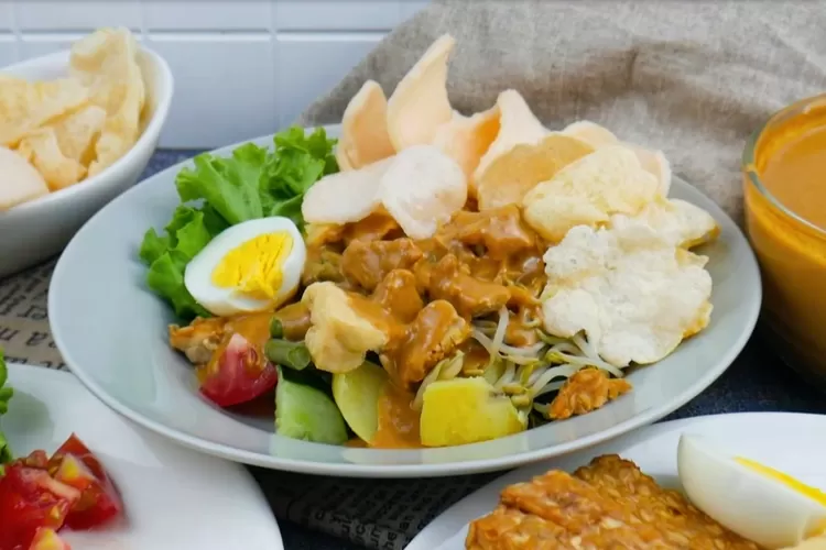 Resep Gado-Gado Bumbu Kacang yang Segar dan Lezat